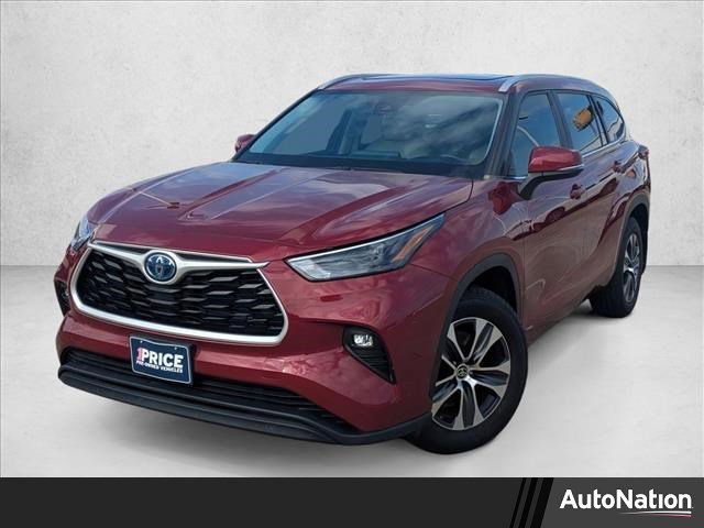 Used 2023 Toyota Highlander XLE