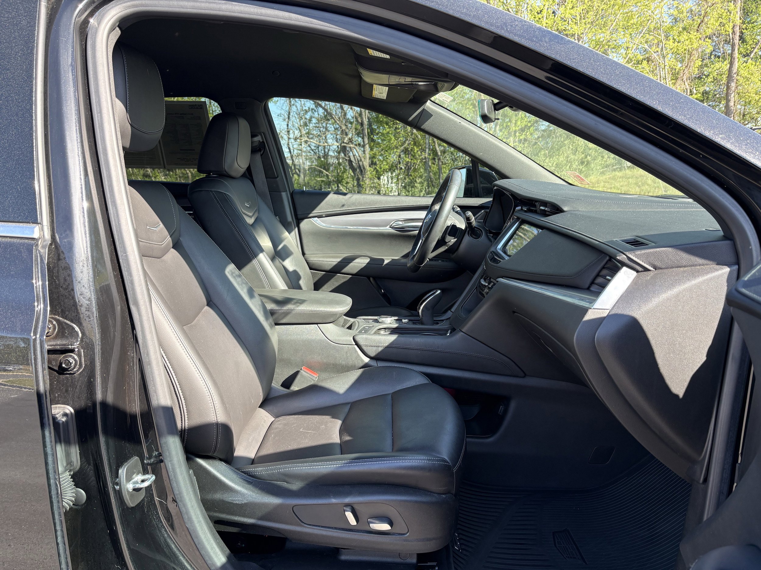 Used 2022 Cadillac XT5 Luxury FWD image 28