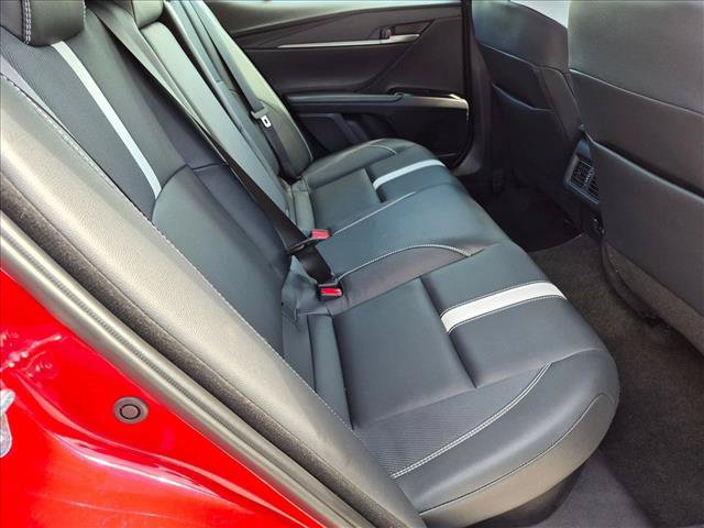 Certified 2026 Toyota Camry SE FWD image 18