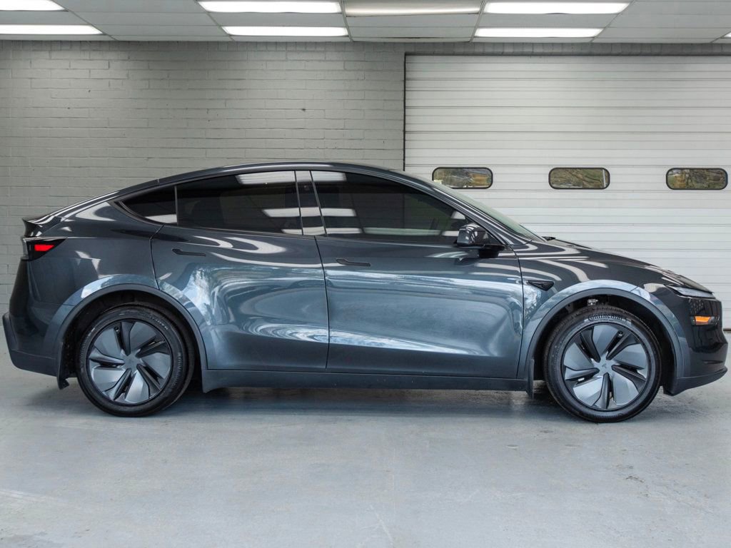 Used 2026 Tesla Model Y Long Range AWD/4WD image 5