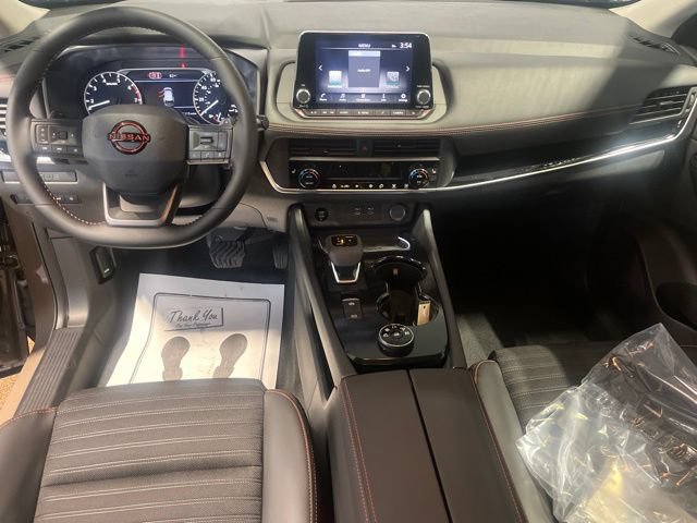 New 2026 Nissan Rogue SV AWD/4WD image 12