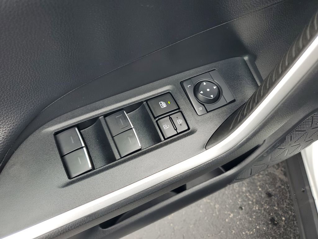 Used 2023 Toyota RAV4 Adventure image 19