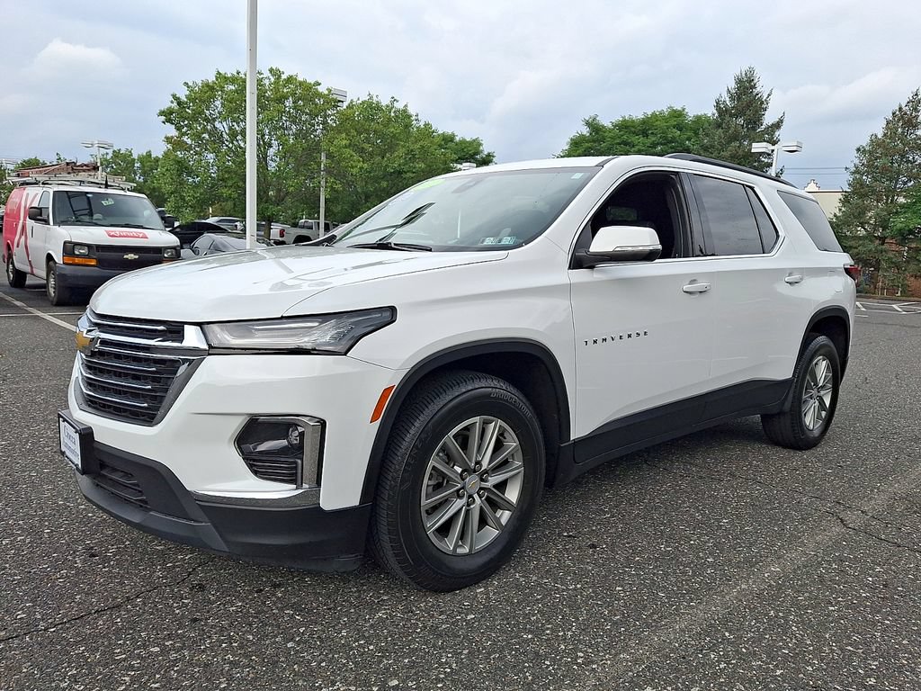Used 2023 Chevrolet Traverse LT w/ LPO, Roadside Safety Package AWD/4WD image 3