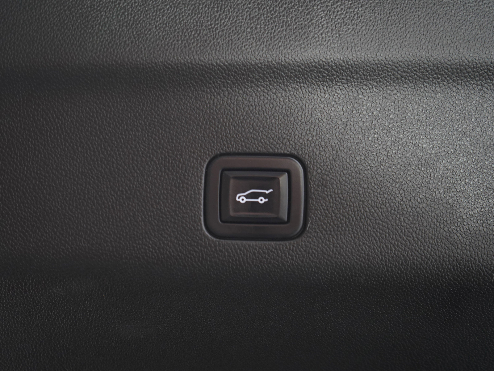 Used 2022 GMC Yukon XL Denali AWD/4WD image 12