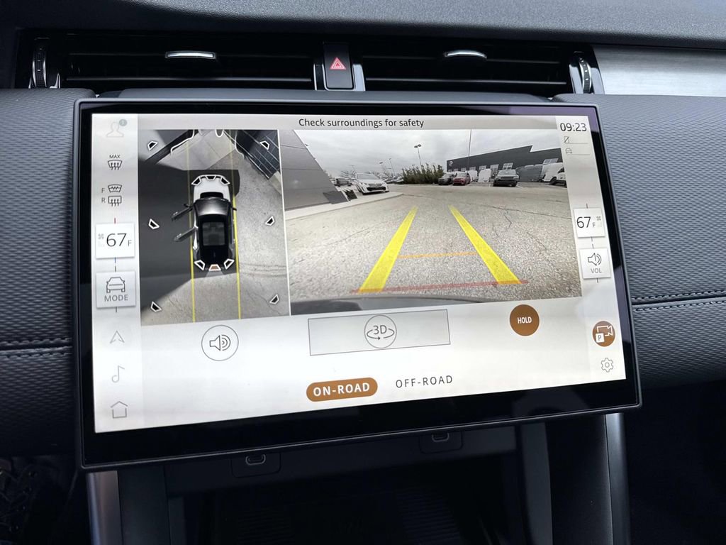 New 2026 Land Rover Discovery Sport Landmark image 25