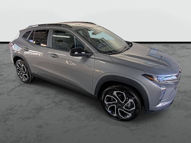 New 2026 Chevrolet Trax RS w/ Sunroof Package image 4