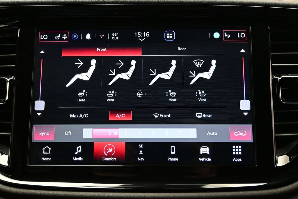 Used 2023 Dodge Durango R/T w/ Tow 'N Go Group AWD/4WD image 34
