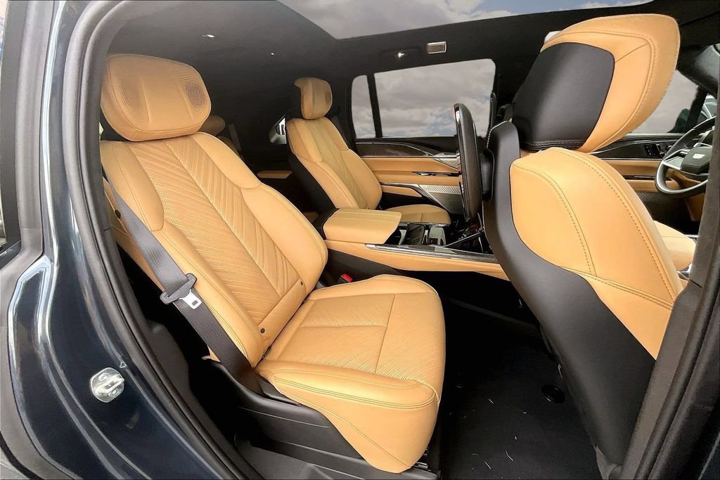 Certified 2026 Cadillac Escalade IQ Luxury 2 AWD/4WD image 25