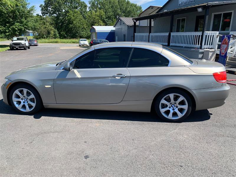 Used 2009 BMW 335i Convertible image 21