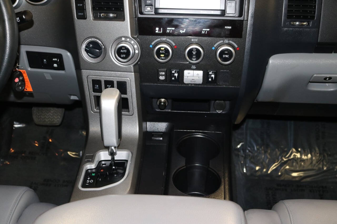 Used 2017 Toyota Sequoia Limited w/ Safety & Convenience Package AWD/4WD image 57