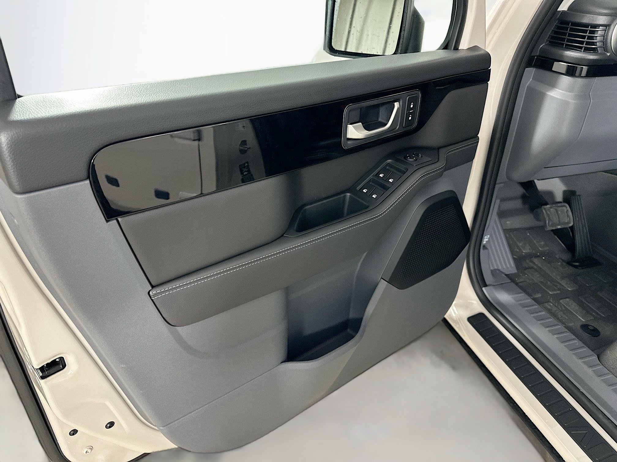 New 2026 INEOS Grenadier AWD/4WD image 17