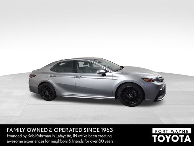 Used 2024 Toyota Camry XSE FWD image 5