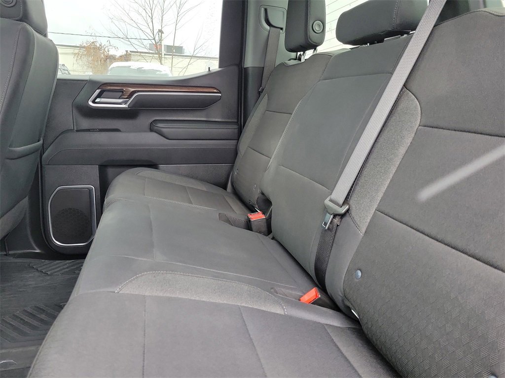Used 2025 Chevrolet Silverado 1500 LT image 11