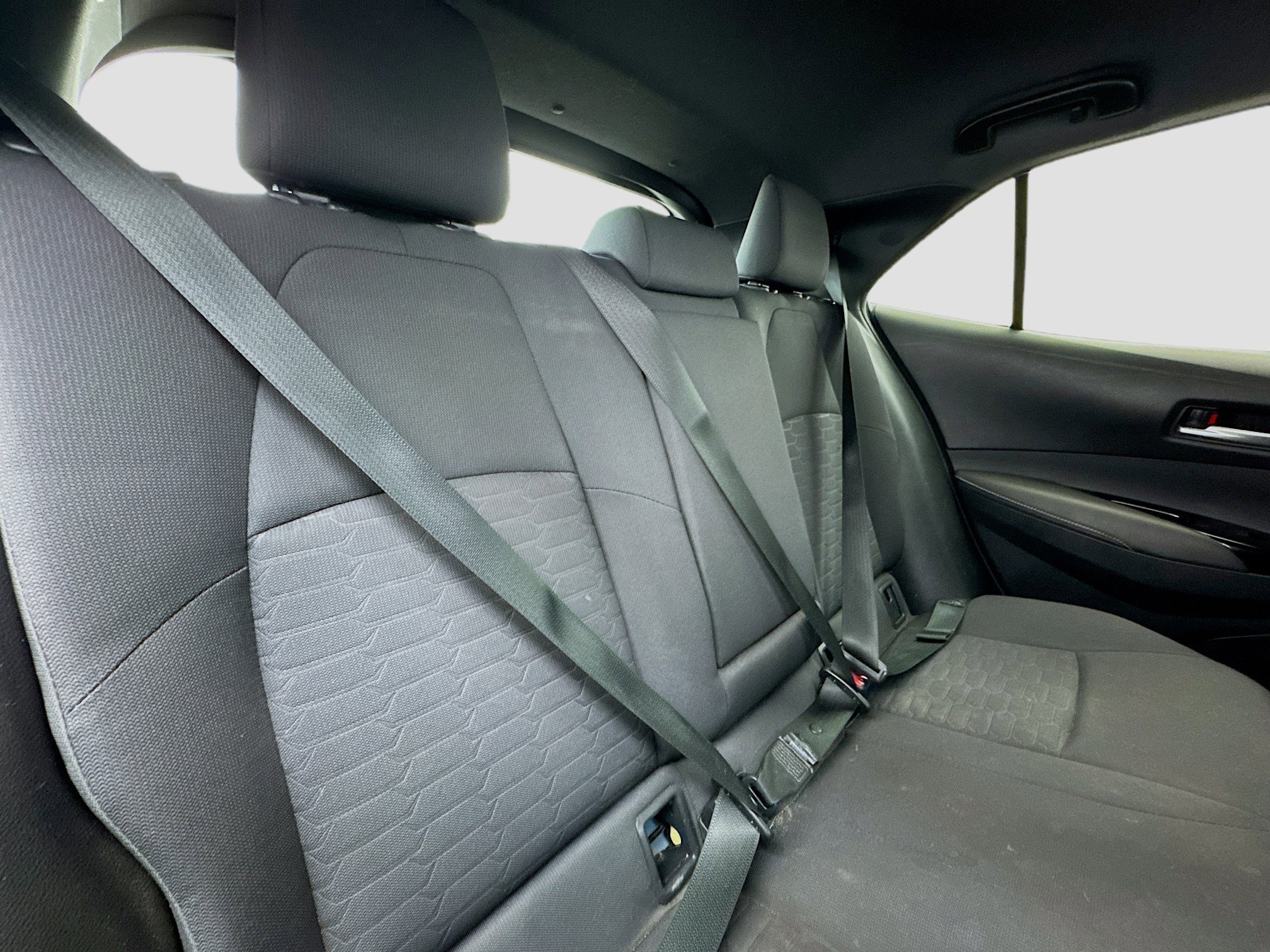 Used 2020 Toyota Corolla SE w/ SE Preferred Package FWD image 17