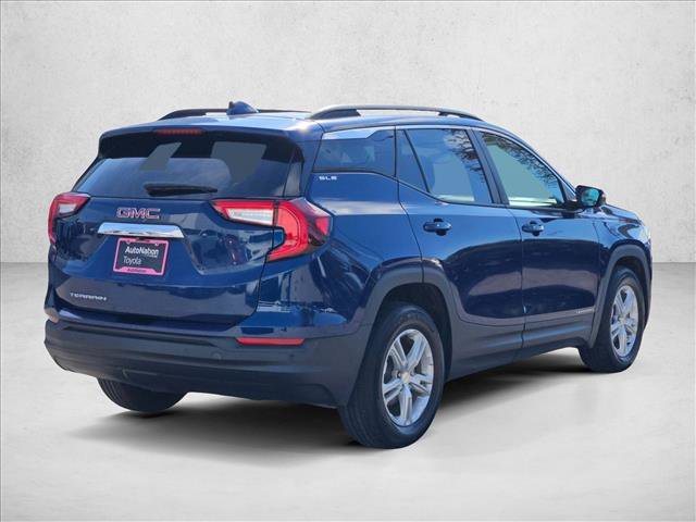 Used 2022 GMC Terrain SLE w/ Driver Convenience Package image 5
