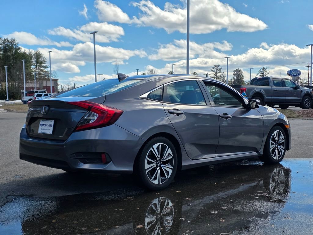 Used 2018 Honda Civic EX-T image 9