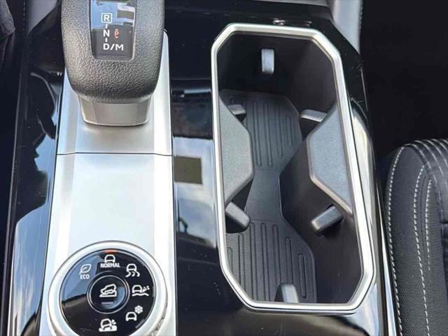 New 2026 Mitsubishi Outlander ES image 25