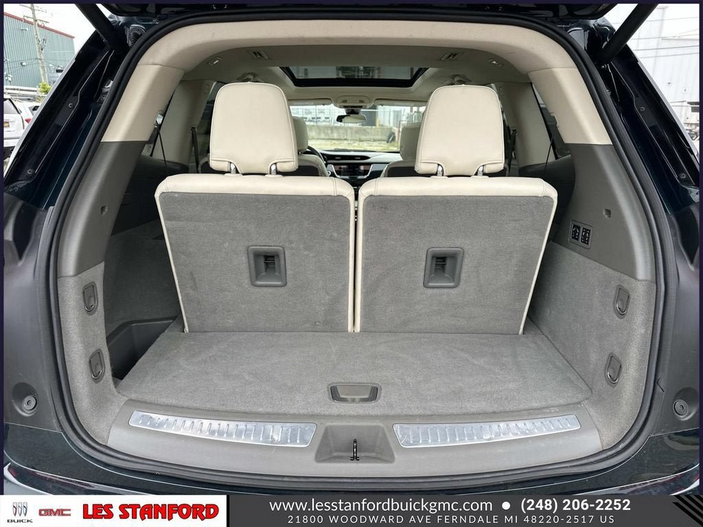 Certified 2025 Cadillac XT6 Premium Luxury AWD/4WD image 11