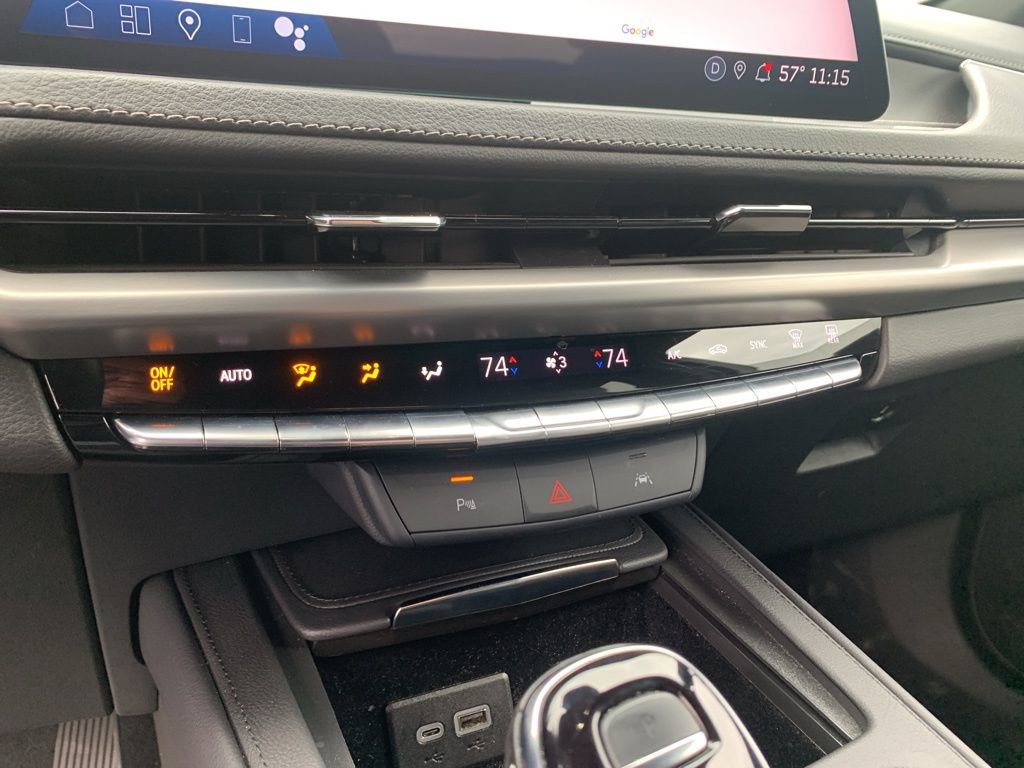 Used 2024 Cadillac XT4 Premium Luxury image 20