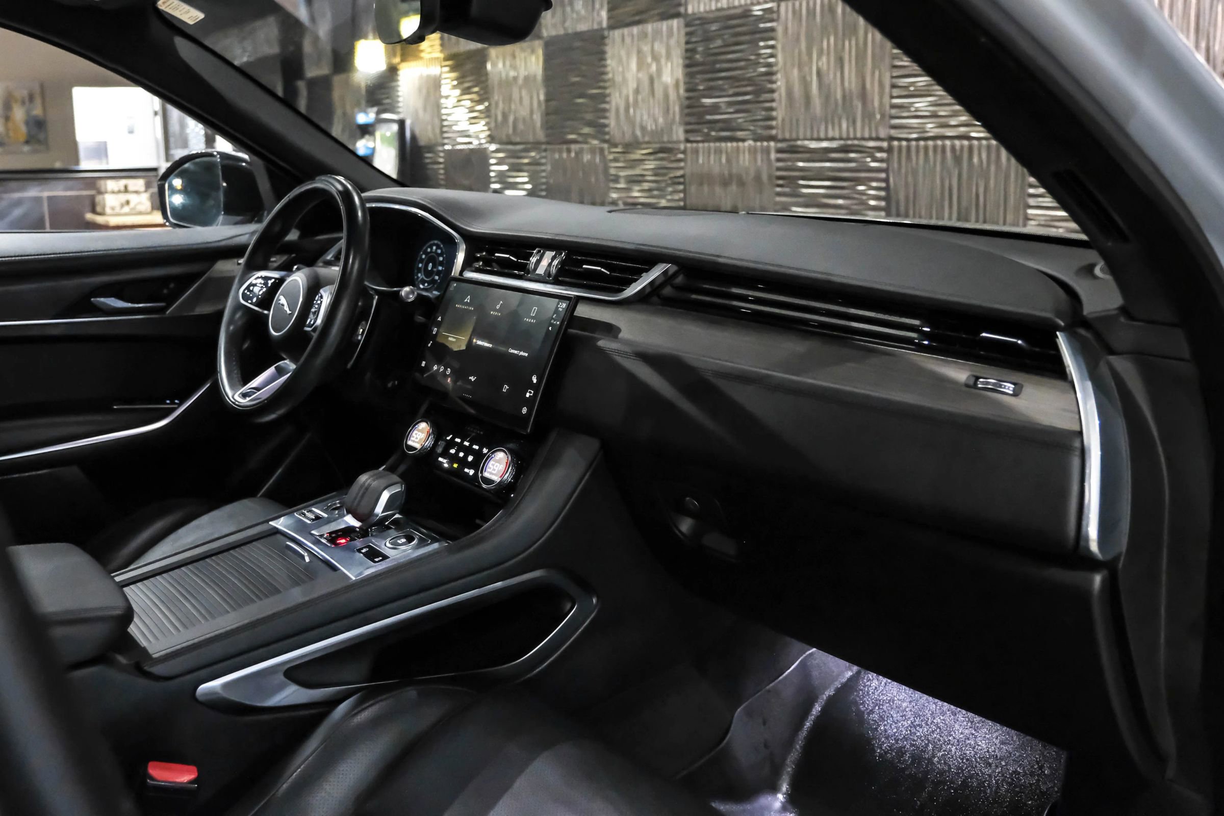 Used 2021 Jaguar F-PACE S image 14