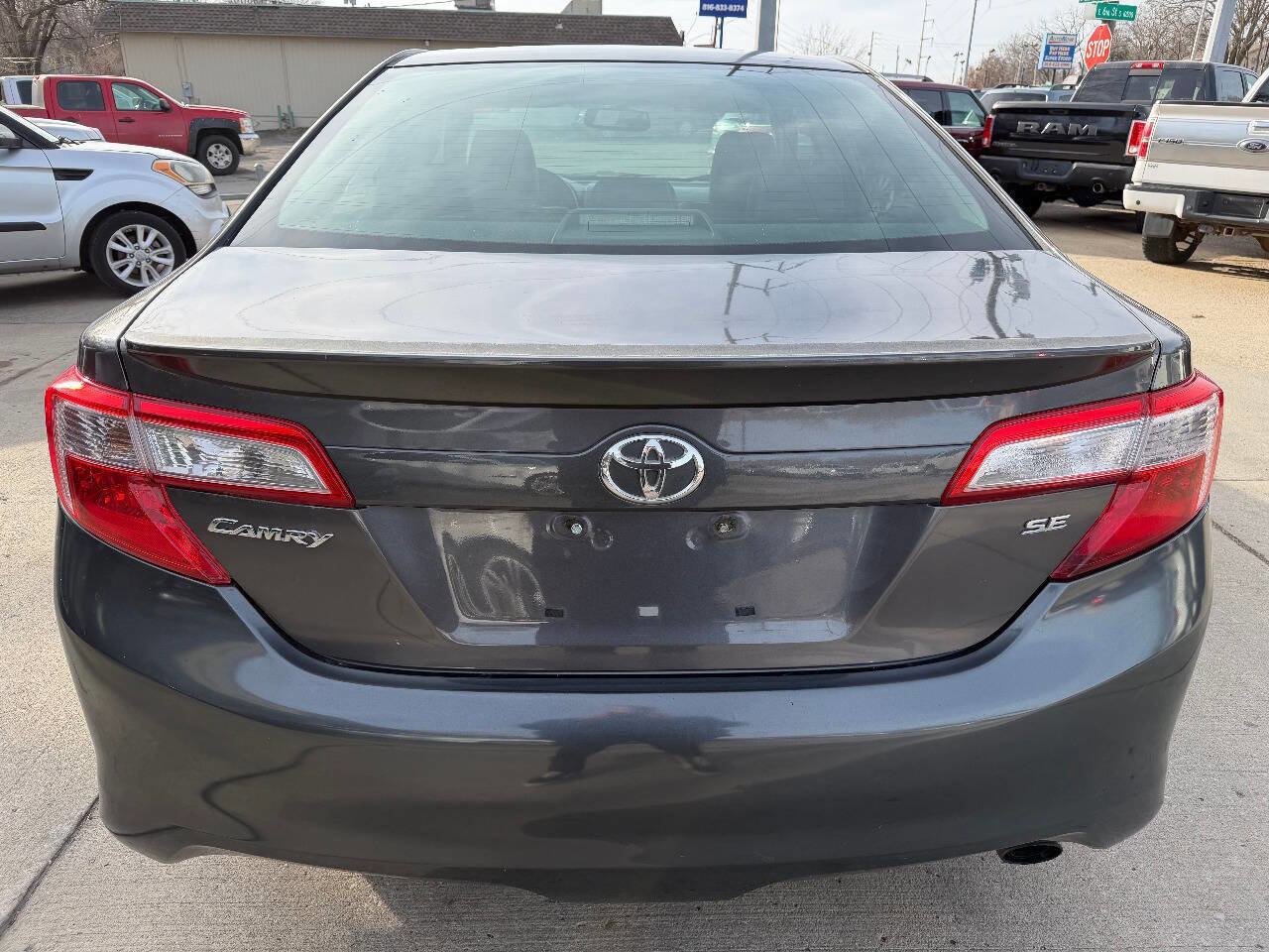 Used 2012 Toyota Camry SE image 6