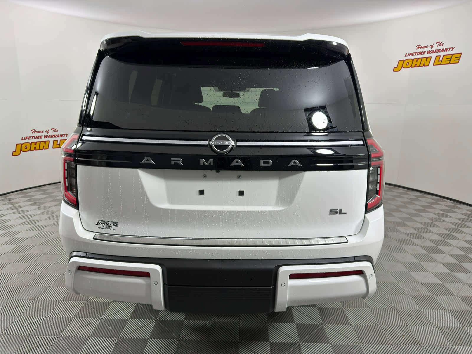 New 2026 Nissan Armada SL w/ Captain's Chari Seat Package image 4