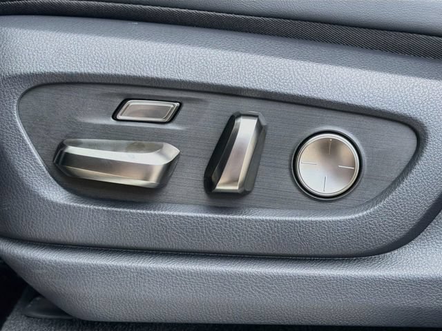 Used 2025 Lexus LX 600 4WD w/ Accessory Package (2T) image 26