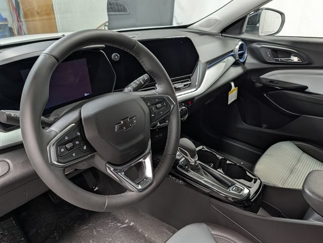 New 2026 Chevrolet Trax LT w/ Driver Confidence Package FWD image 16