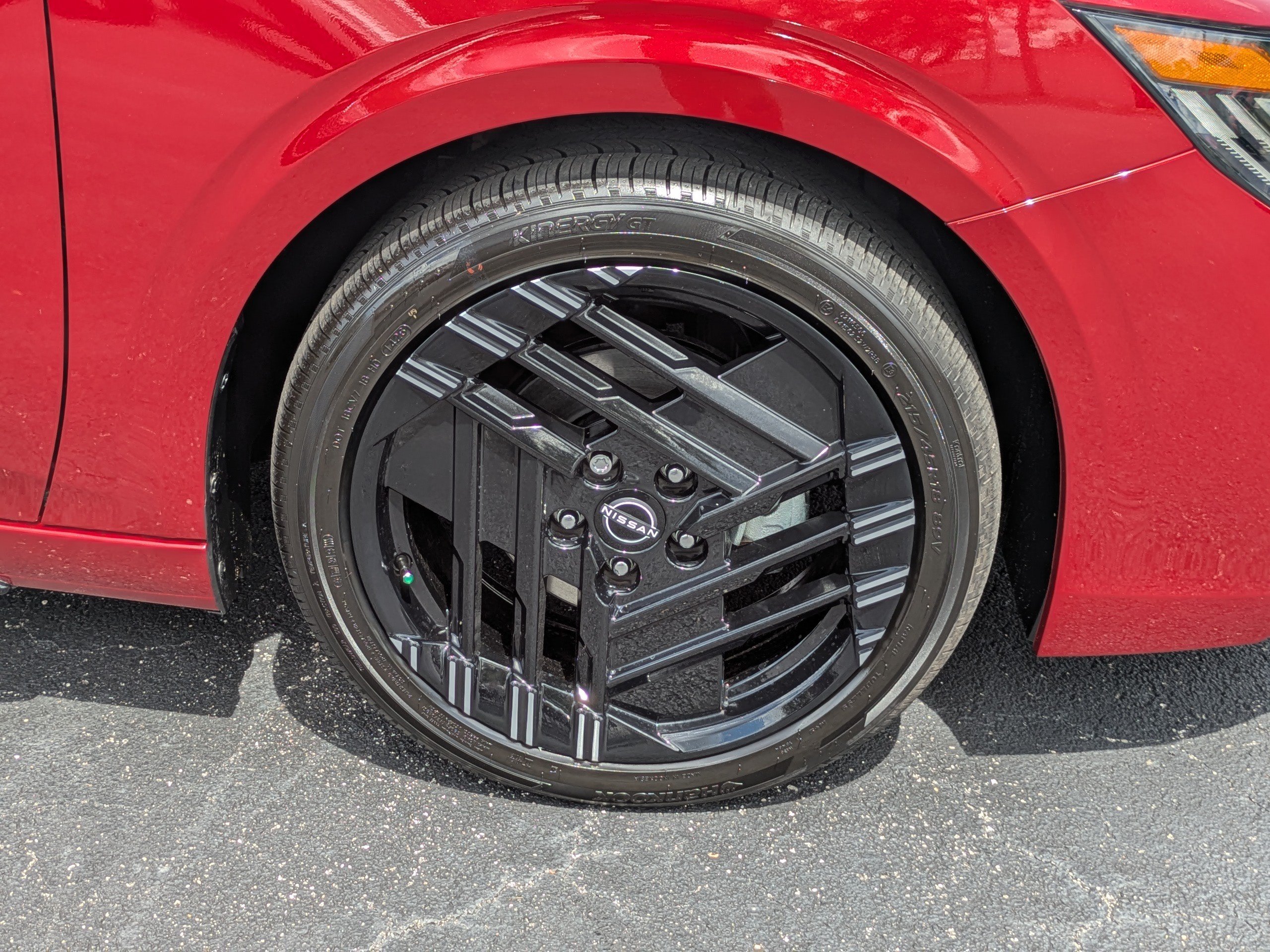 New 2027 Nissan Sentra SR w/ Floor Mat Package FWD image 11