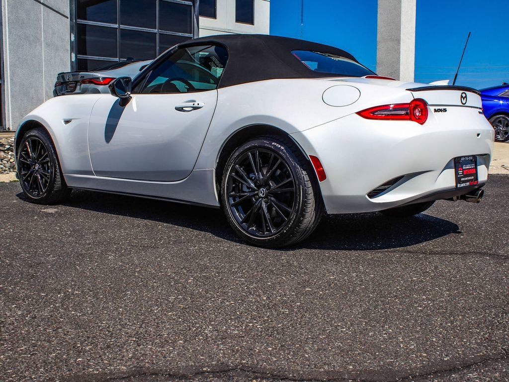 Used 2024 MAZDA MX-5 Miata Club image 4
