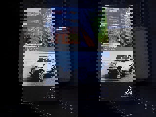 Used 2015 Jeep Wrangler Unlimited Sahara image 33