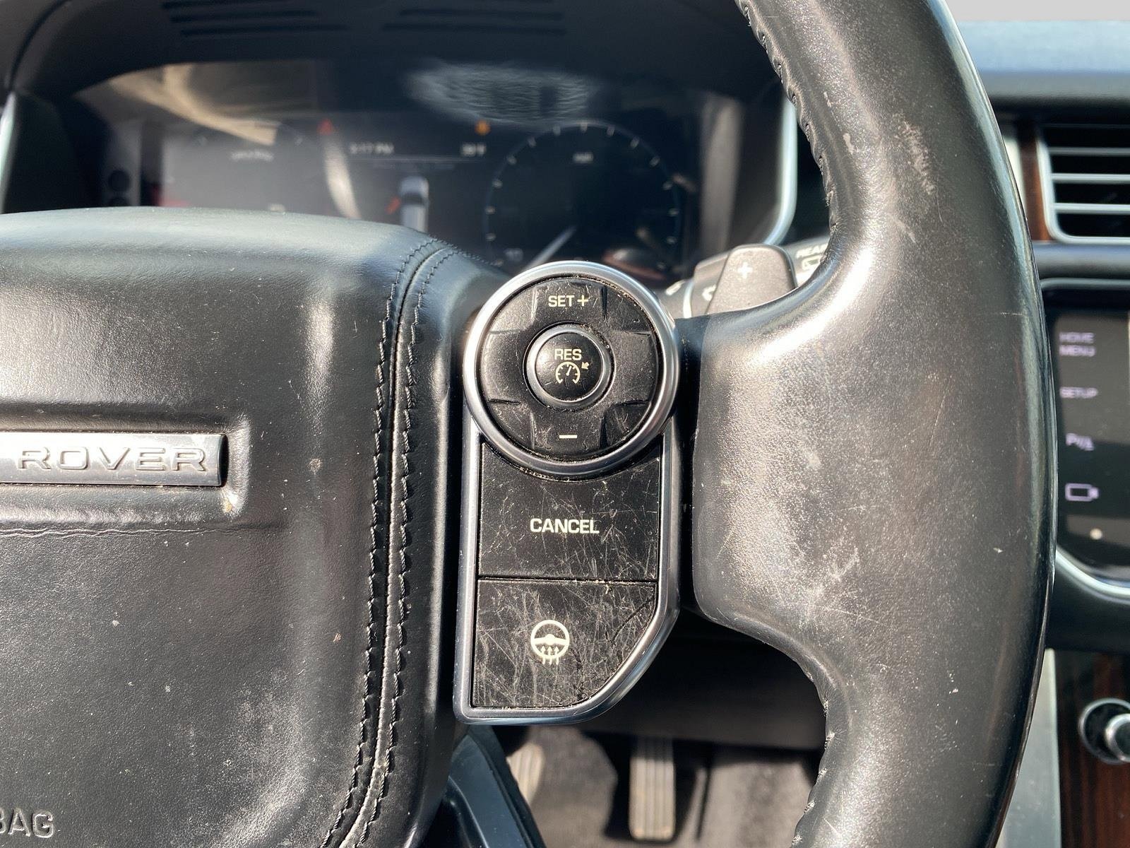 Used 2014 Land Rover Range Rover HSE image 20