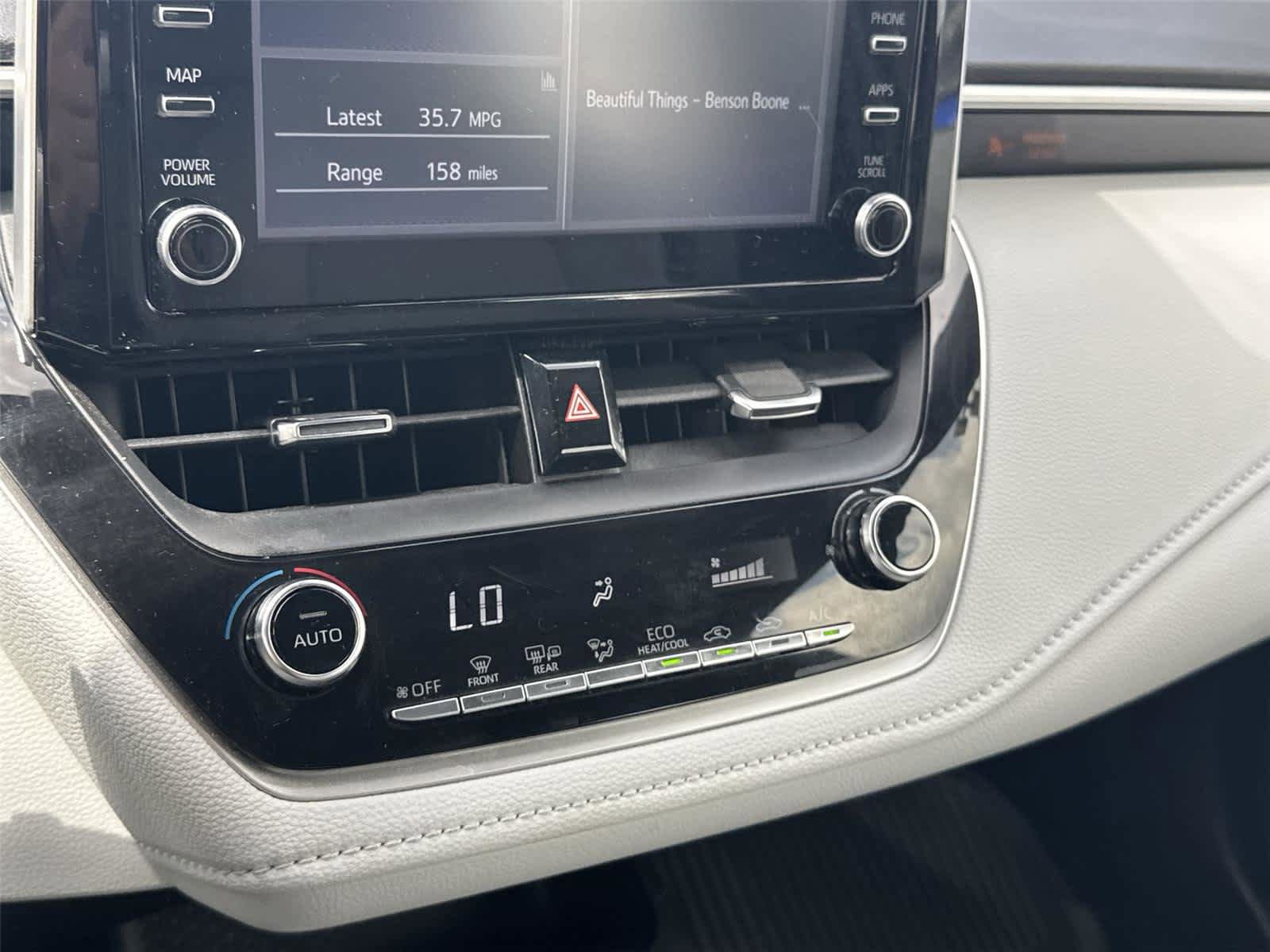 Used 2019 Toyota Corolla SE FWD image 18