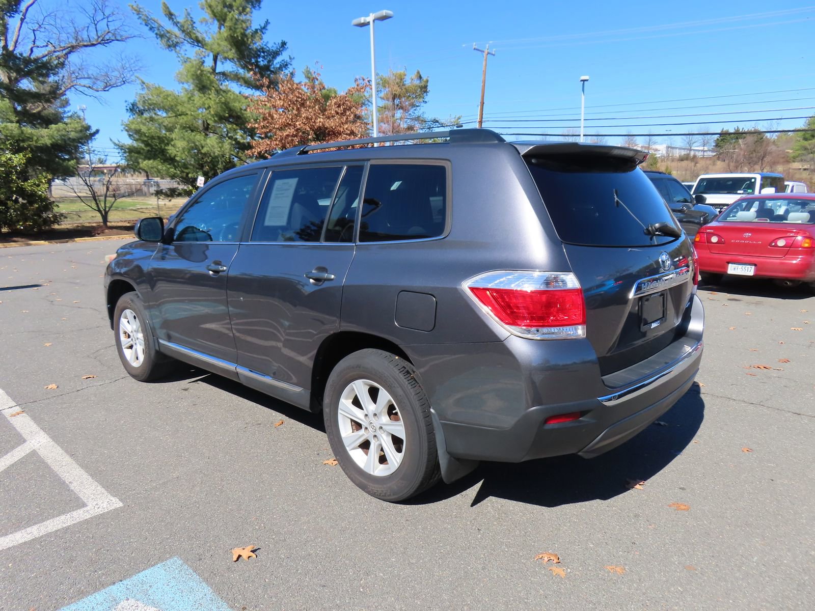 Used 2013 Toyota Highlander SE image 7