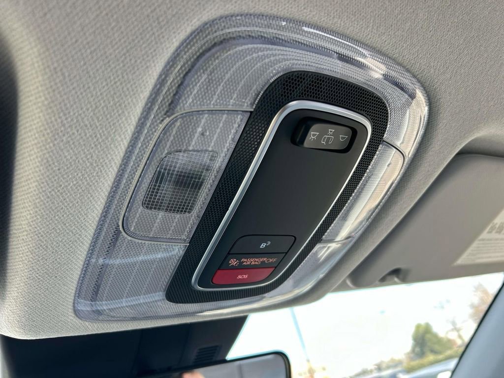 New 2026 Hyundai Kona SE image 29