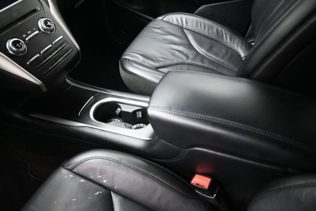 Used 2019 Lincoln MKC Reserve FWD image 9