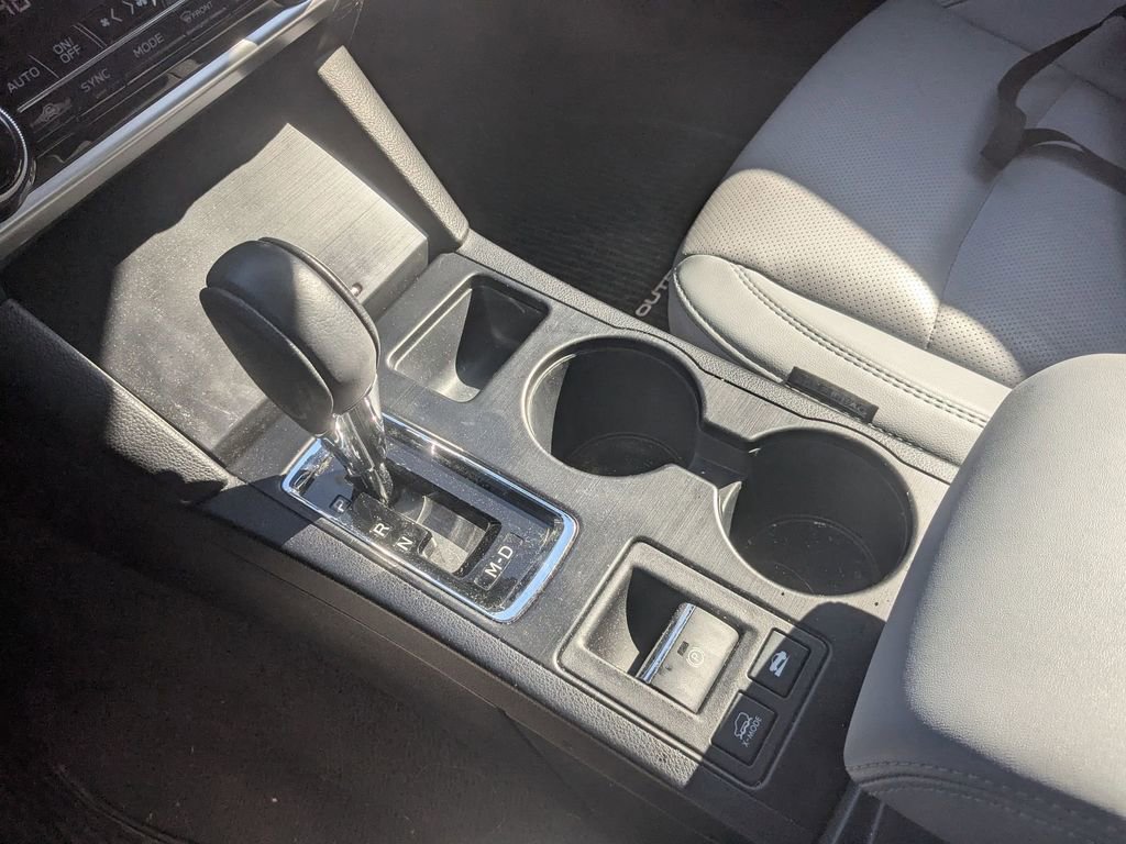 Used 2018 Subaru Outback 3.6R Limited image 23