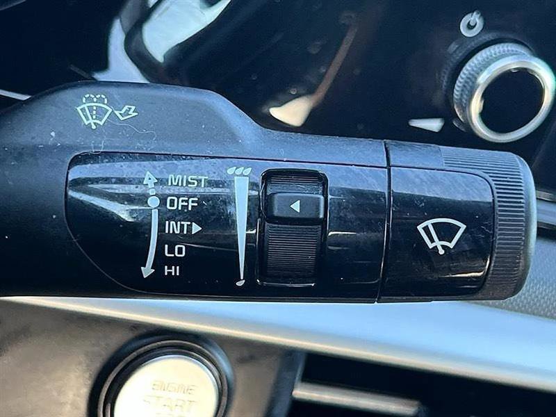Used 2021 Kia K5 LXS FWD image 26