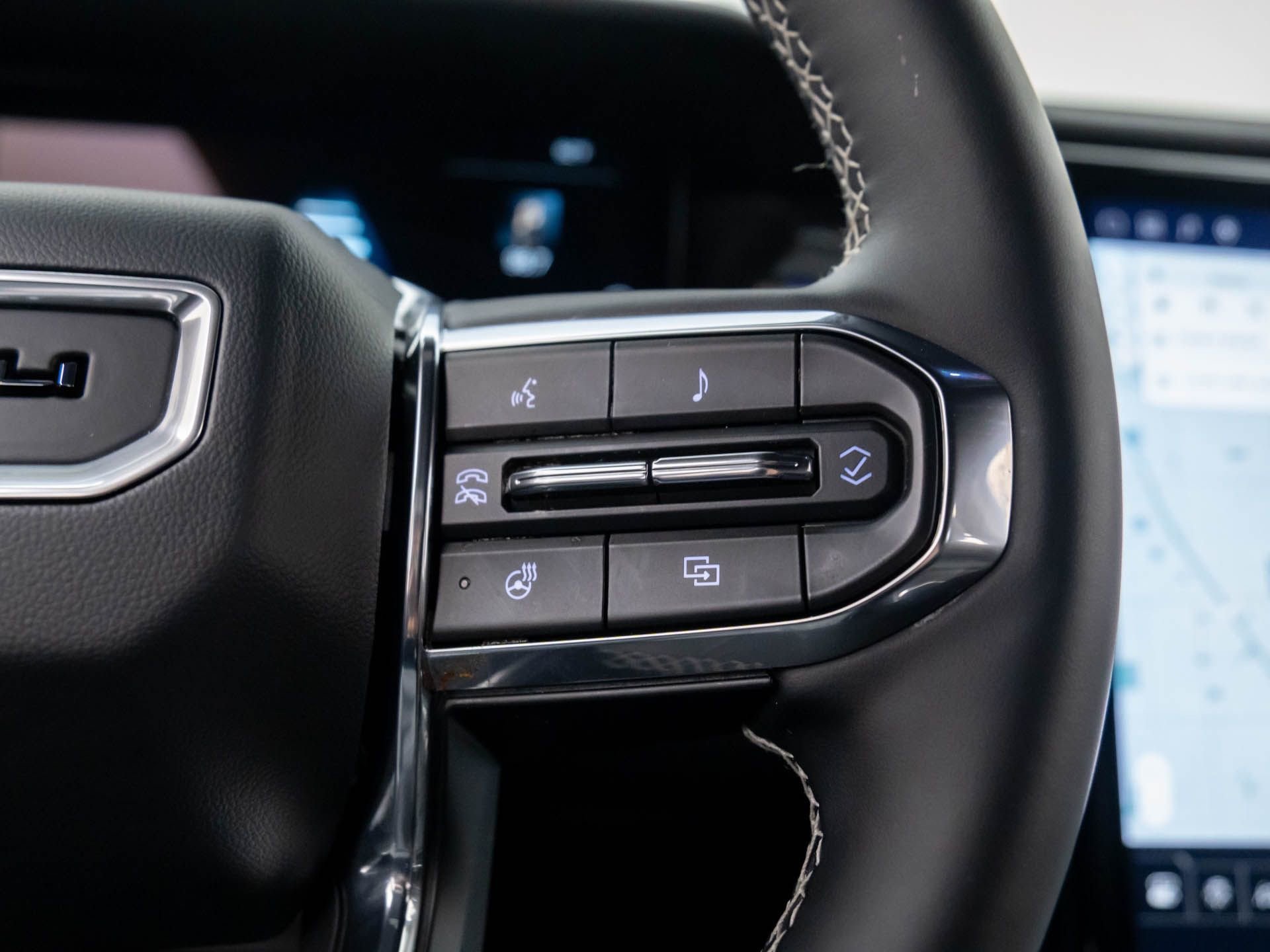 Used 2025 GMC Acadia Denali w/ Super Cruise Package image 29