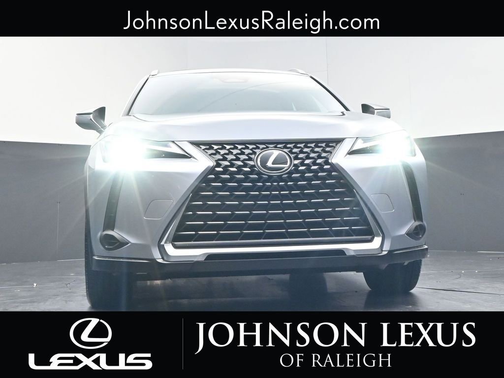 New 2026 Lexus UX 300h FWD image 17
