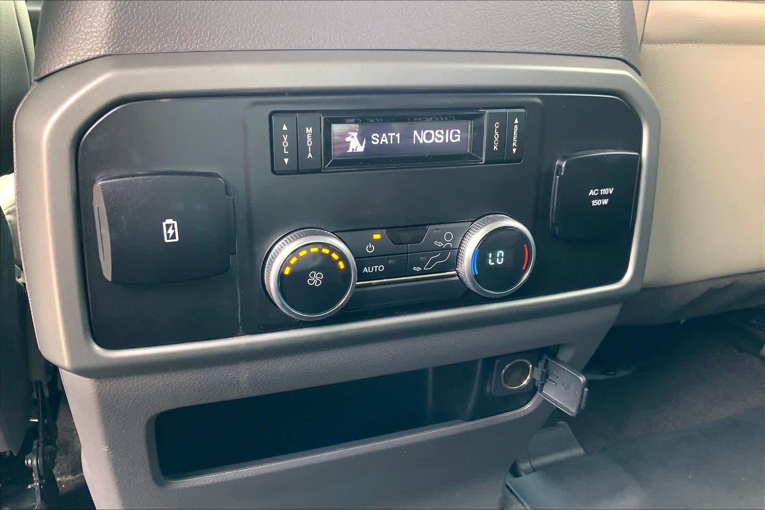 Used 2020 Ford Expedition XLT w/ Equipment Group 202A RWD image 30