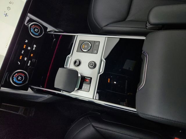 Certified 2023 Land Rover Range Rover SE image 22