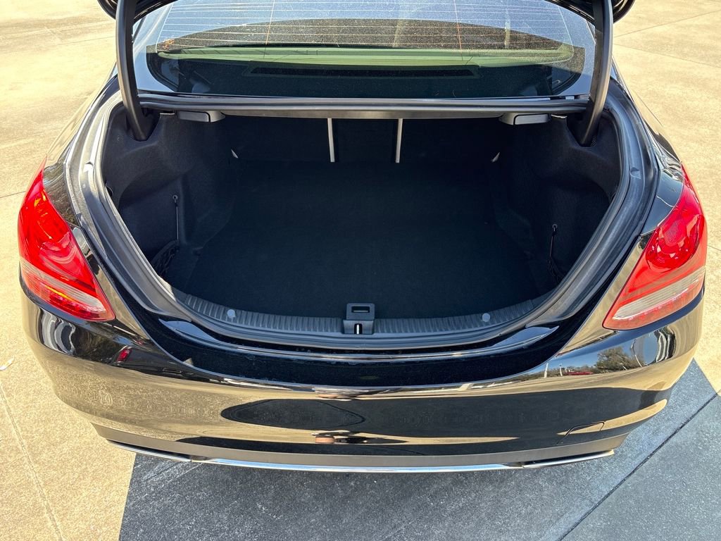 Used 2016 Mercedes-Benz C 300 4MATIC Sedan image 28