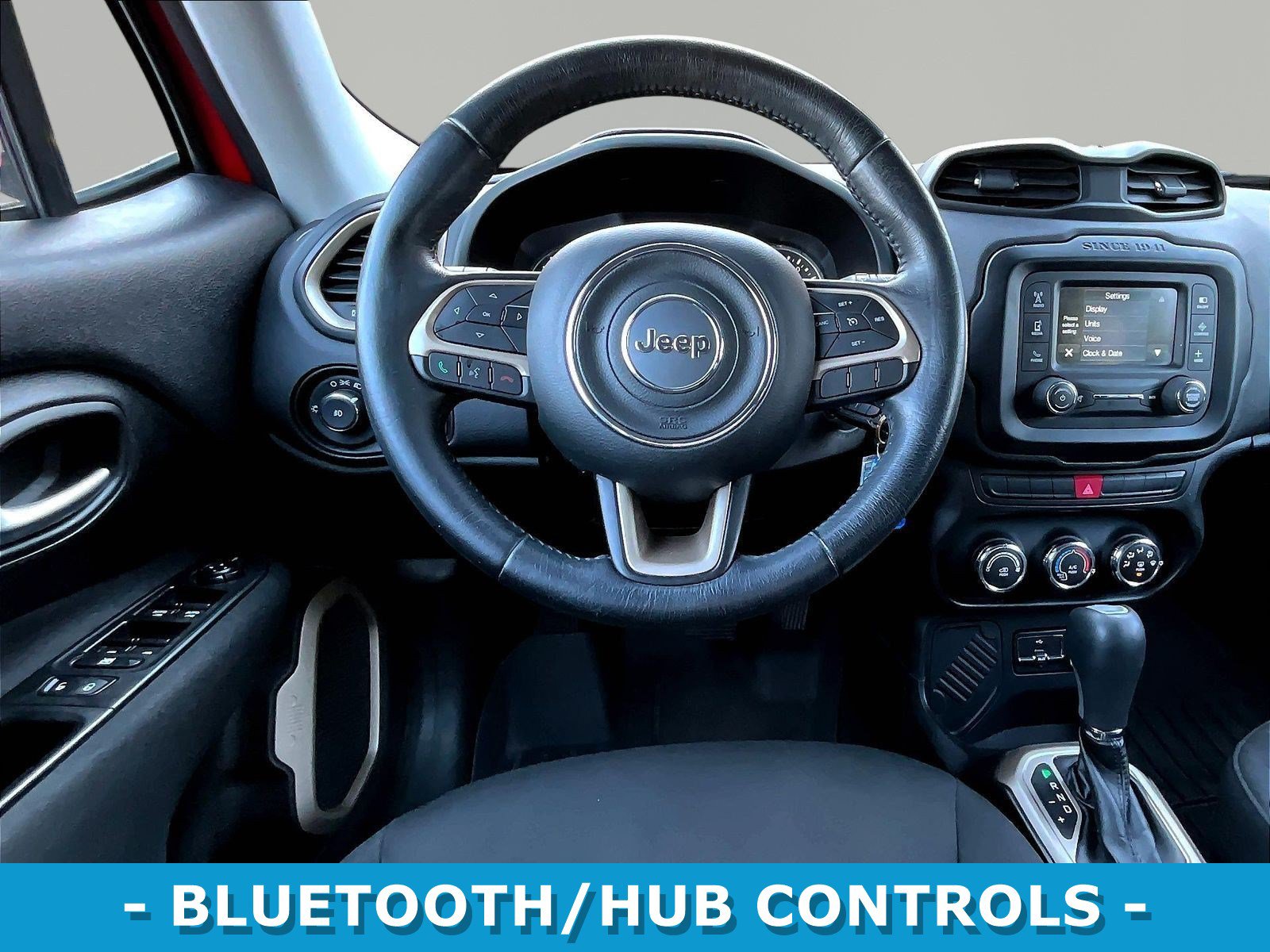 Used 2015 Jeep Renegade Latitude FWD image 8