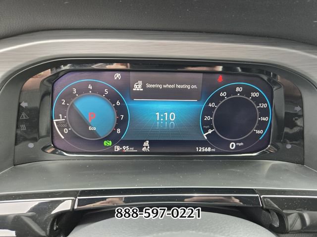 Certified 2025 Volkswagen Atlas Cross Sport SE AWD/4WD image 29