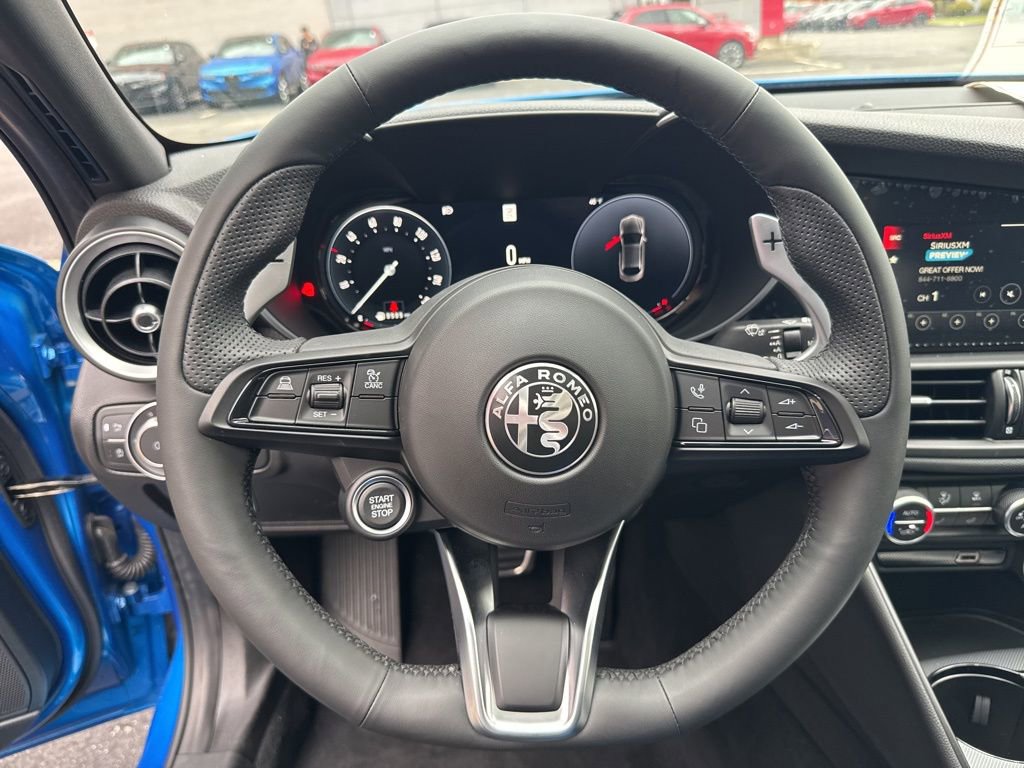 New 2025 Alfa Romeo Giulia AWD w/ Veloce Package AWD image 14