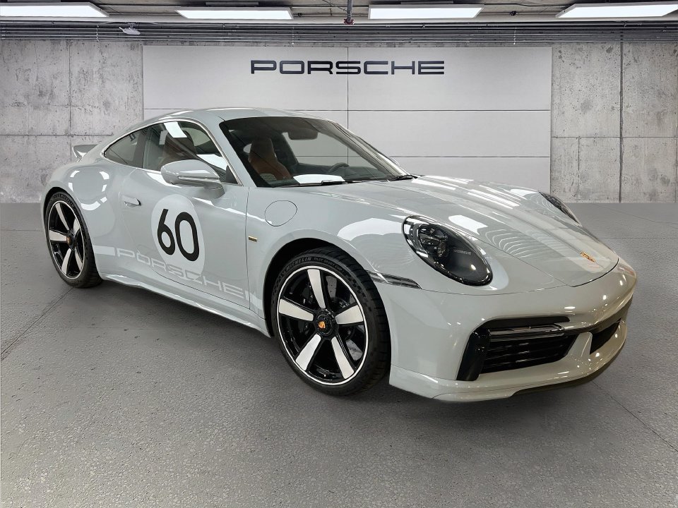Certified 2023 Porsche 911 Sport Classic RWD image 7