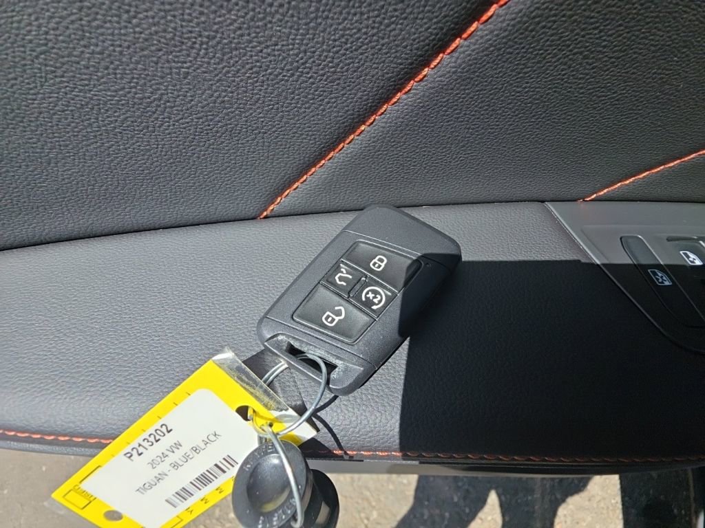 Certified 2024 Volkswagen Tiguan Wolfsburg Edition image 29