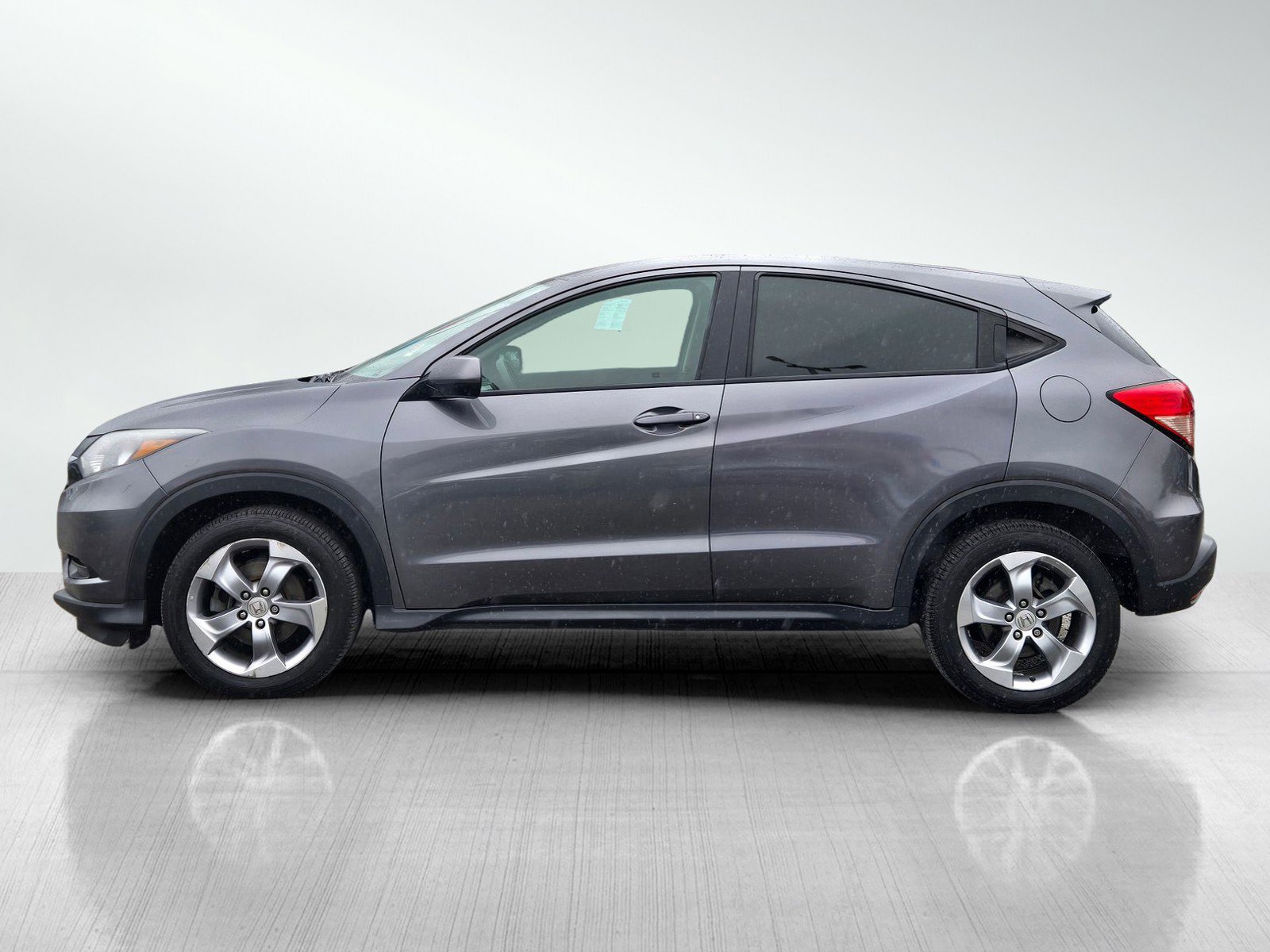 Used 2018 Honda HR-V LX image 7