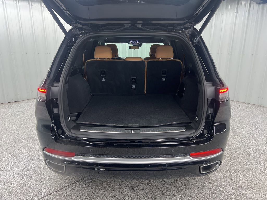 Used 2022 Jeep Grand Cherokee Summit w/ Adv Protech Group IV image 9